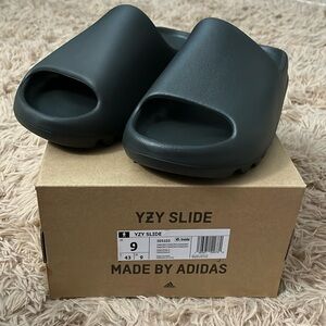 YZY SLIDE